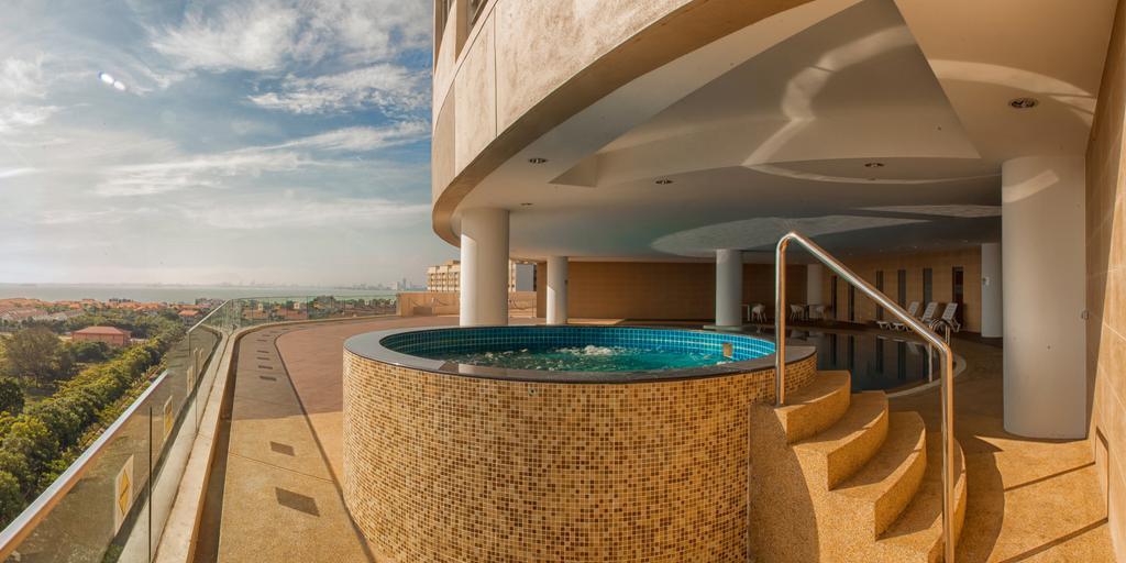 Luxfort 118 Service Suites Tanjung Tokong Eksteriør bilde