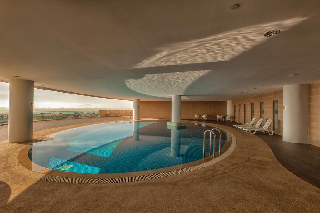 Luxfort 118 Service Suites Tanjung Tokong Eksteriør bilde